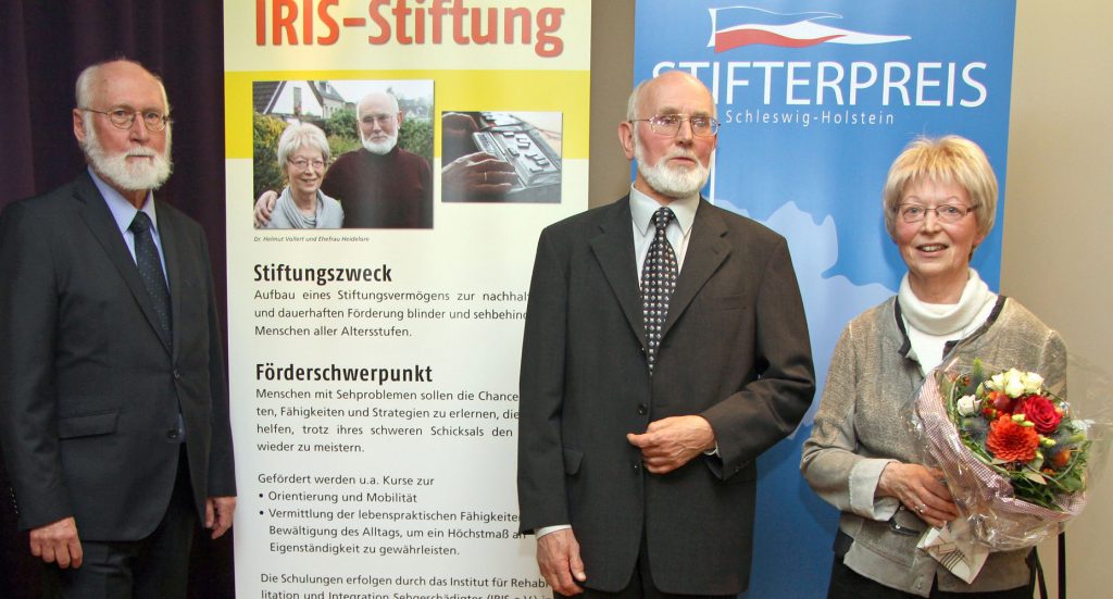 Die Sieger-Stiftung (von links): Dennis Cory, Dr. Helmut und Heidelore Vollert.